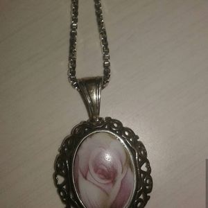 Vintage 1970s silver 825 pendant necklace